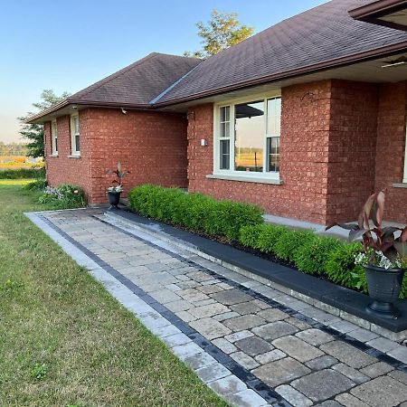 Bowmanville Event Place Ngoại thất bức ảnh