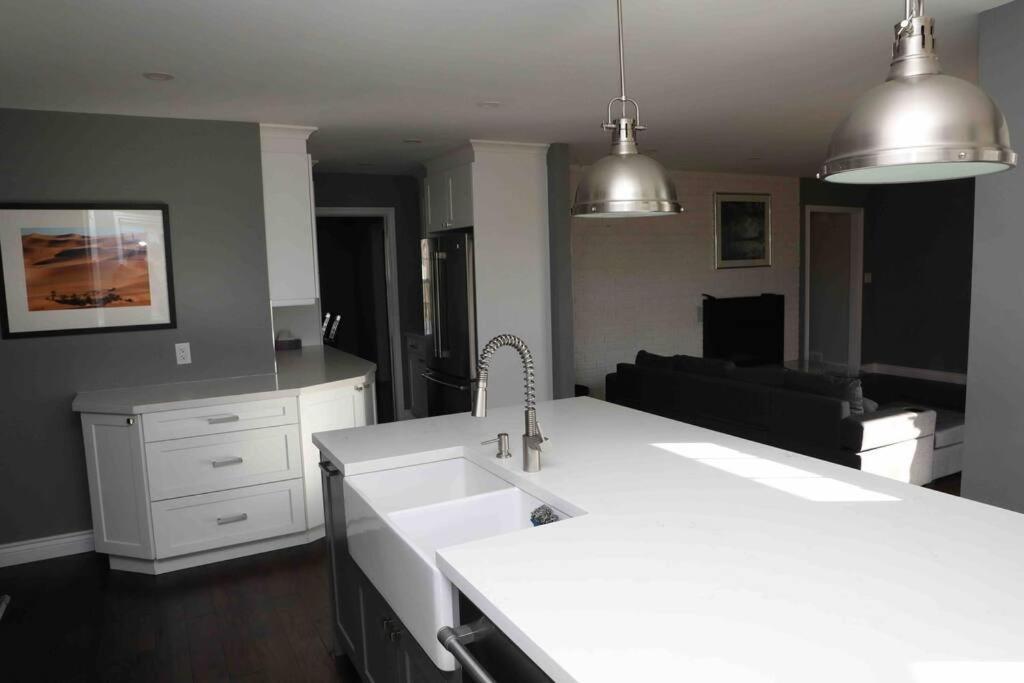 Bowmanville Event Place Ngoại thất bức ảnh