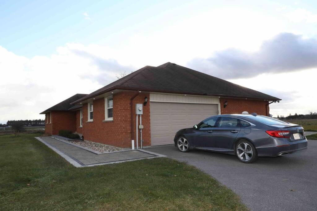 Bowmanville Event Place Ngoại thất bức ảnh