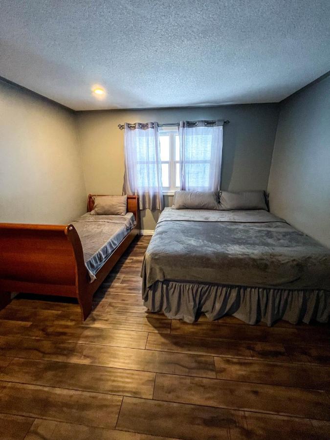 Bowmanville Event Place Ngoại thất bức ảnh
