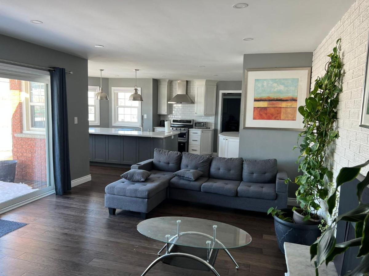 Bowmanville Event Place Ngoại thất bức ảnh