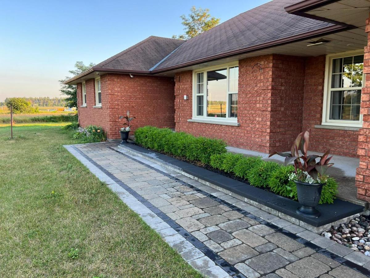 Bowmanville Event Place Ngoại thất bức ảnh